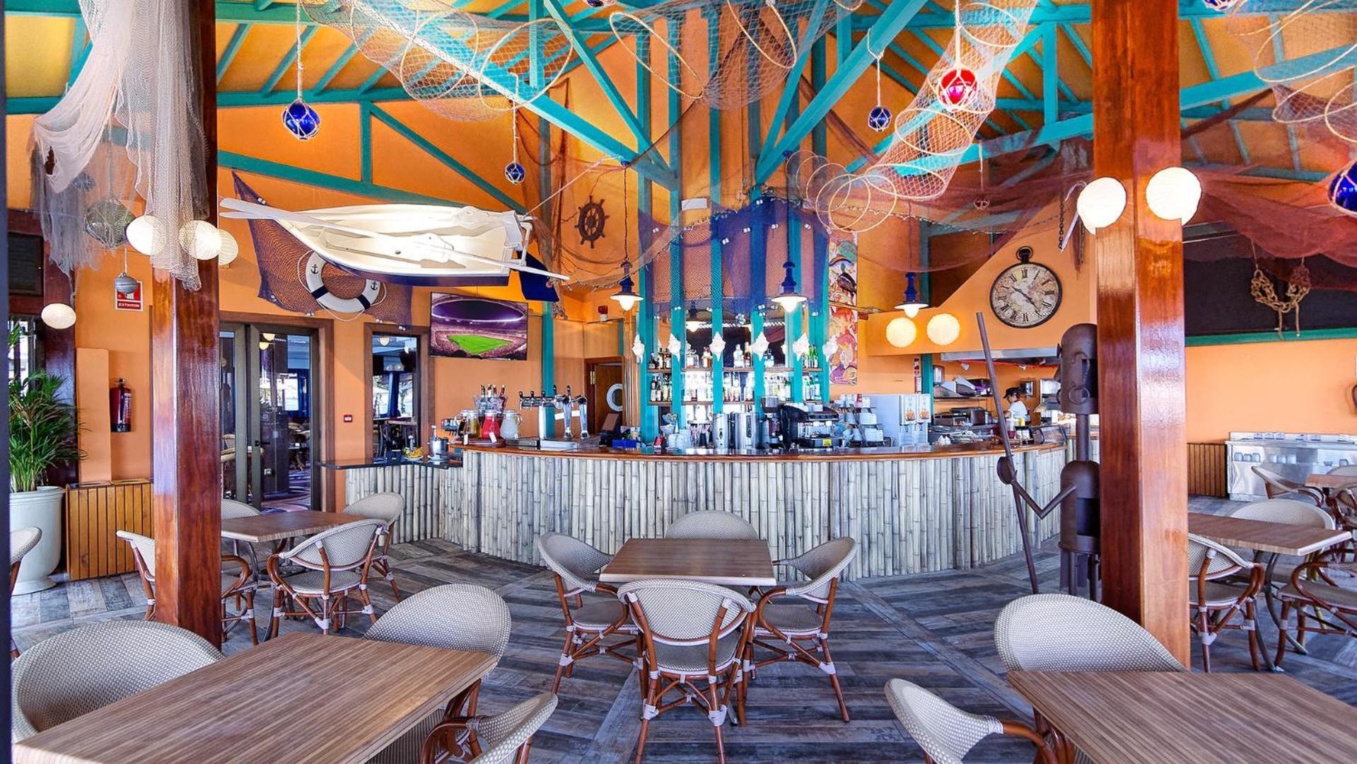 Bull Dorado & Hotel