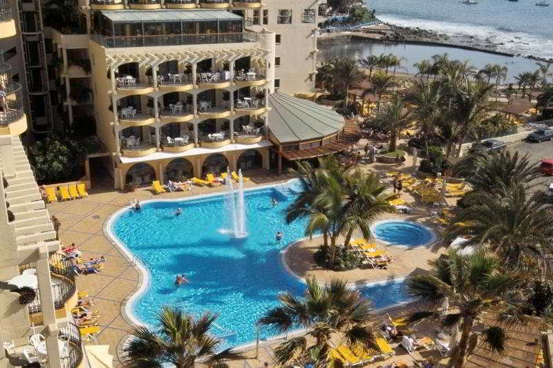 Bull Dorado & Hotel 3*